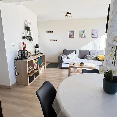T2 Lumineux Avec Terrasse Lisiere De Foret